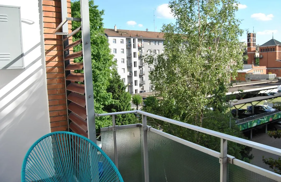 Portello Flat With Balcony-1